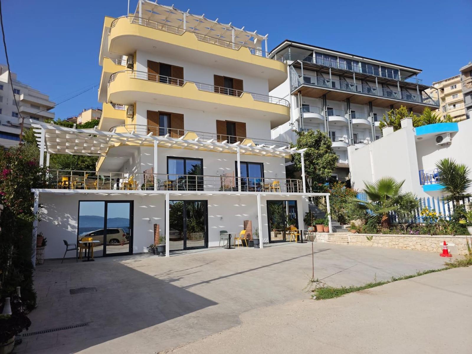 Ardit Seaside Rooms ساراندا المظهر الخارجي الصورة