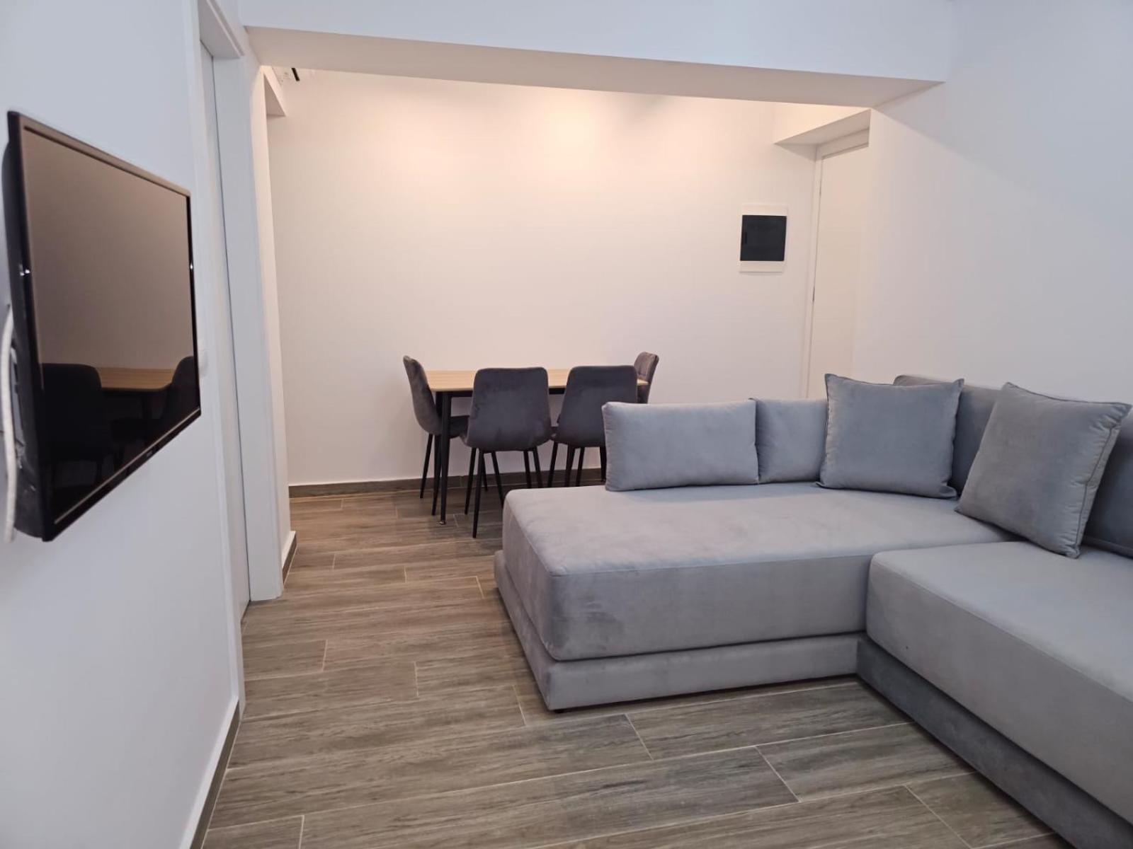 Ardit Seaside Rooms ساراندا المظهر الخارجي الصورة