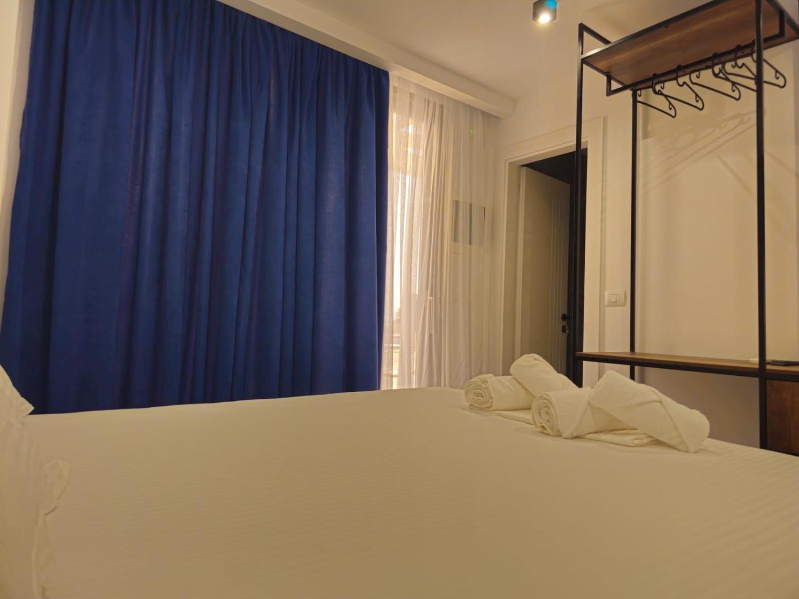 Ardit Seaside Rooms ساراندا المظهر الخارجي الصورة