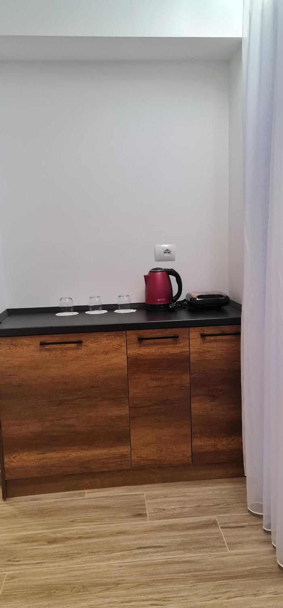 Ardit Seaside Rooms ساراندا المظهر الخارجي الصورة