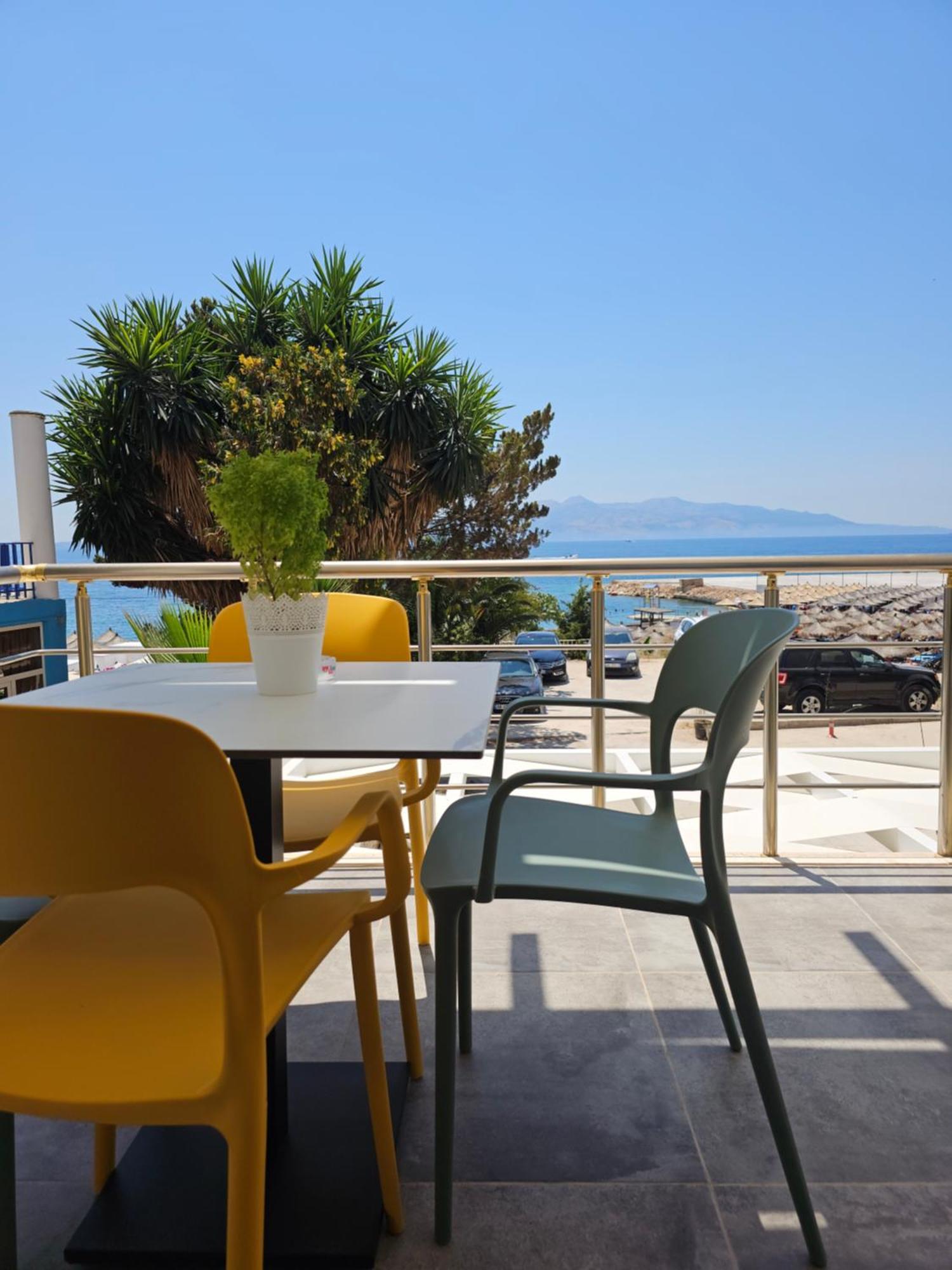 Ardit Seaside Rooms ساراندا المظهر الخارجي الصورة