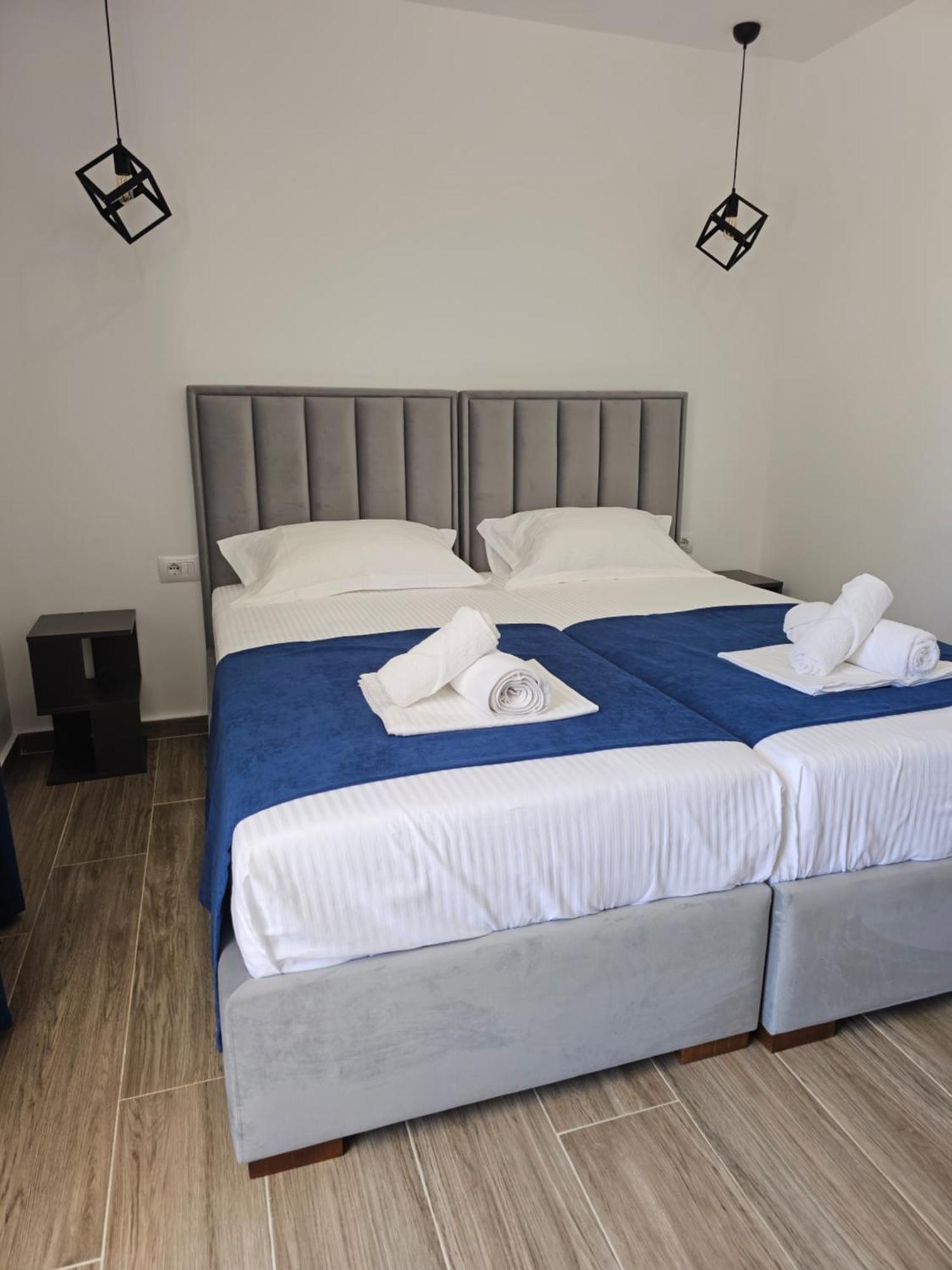 Ardit Seaside Rooms ساراندا المظهر الخارجي الصورة