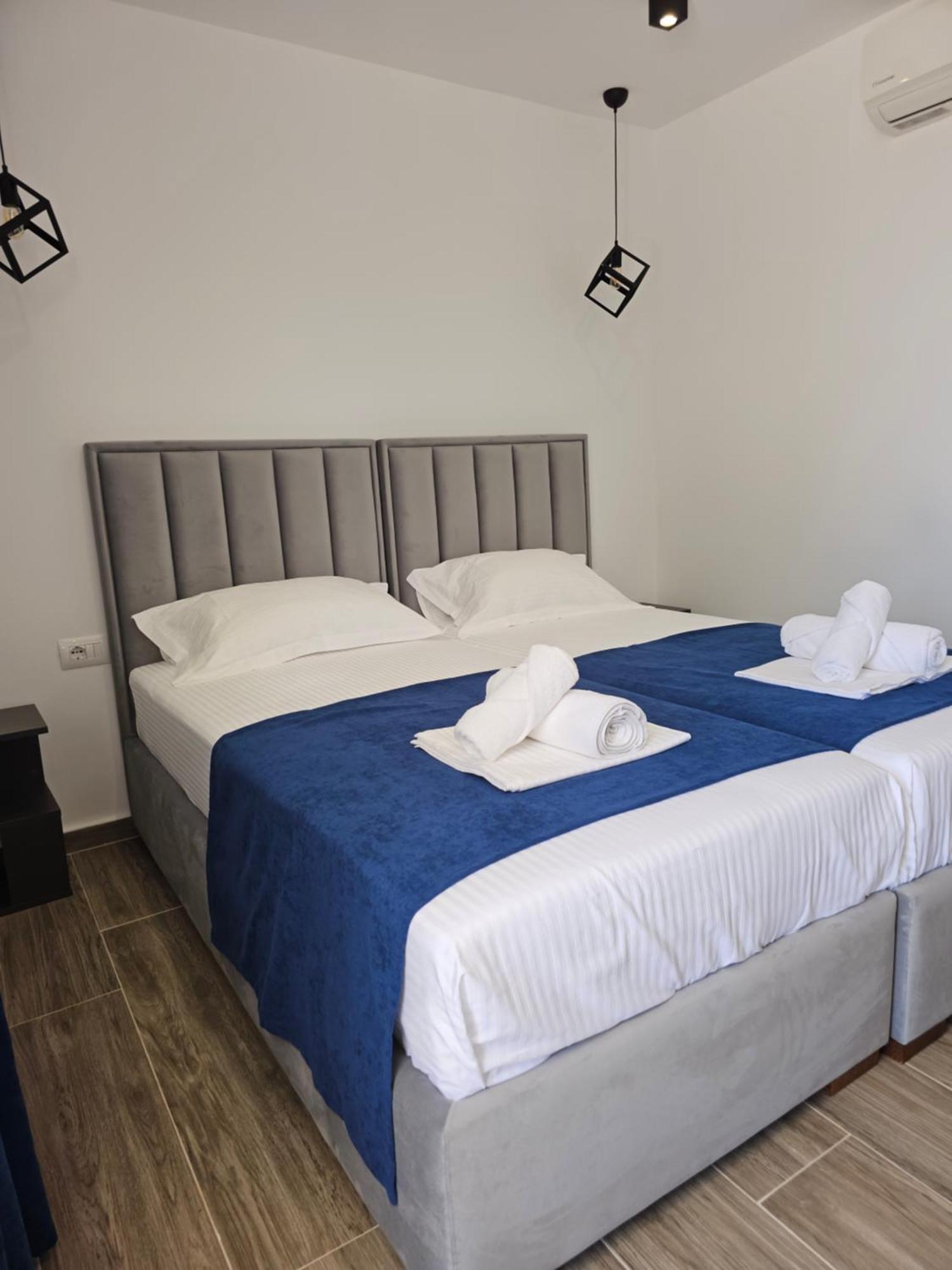 Ardit Seaside Rooms ساراندا المظهر الخارجي الصورة