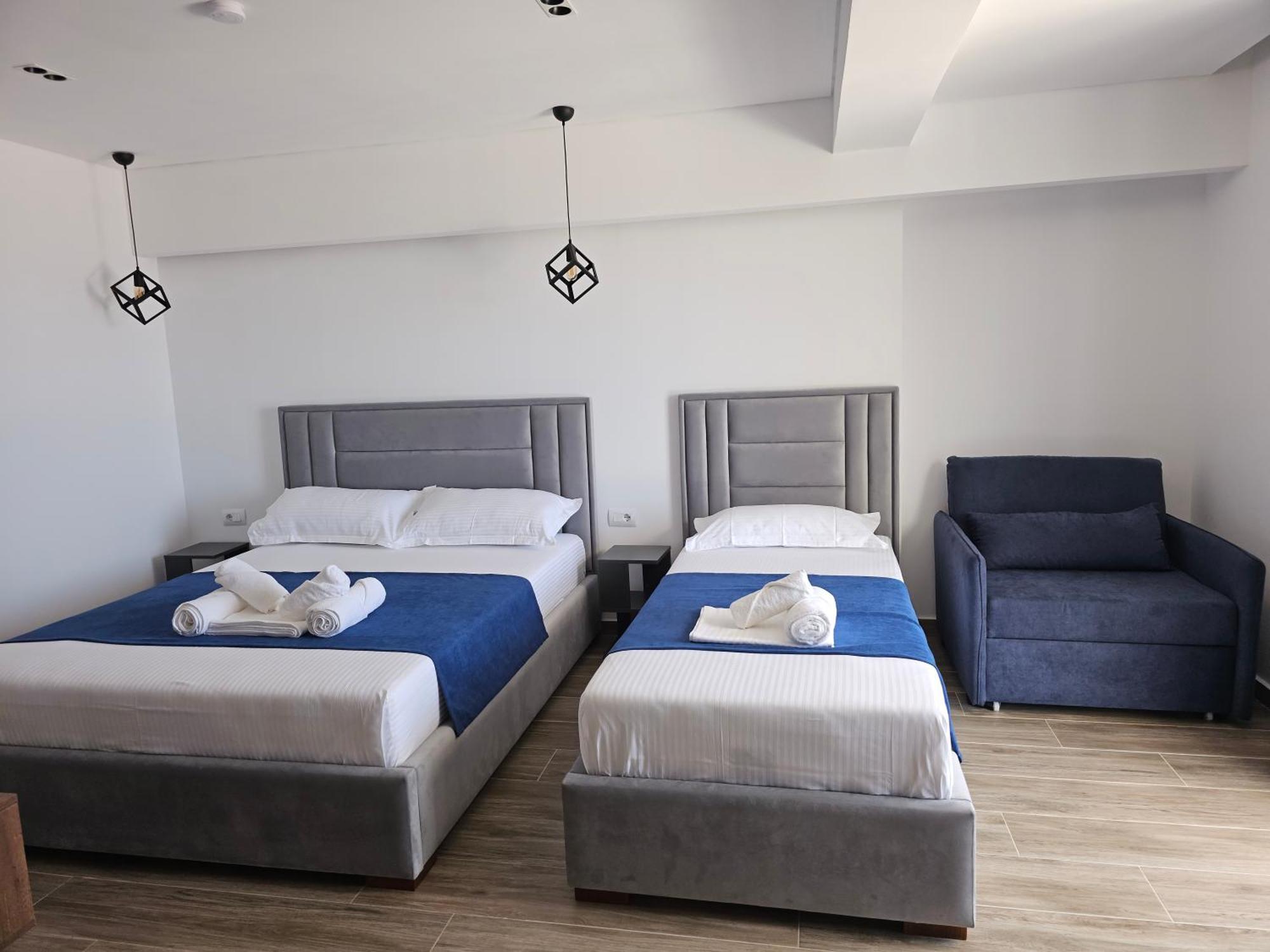 Ardit Seaside Rooms ساراندا المظهر الخارجي الصورة
